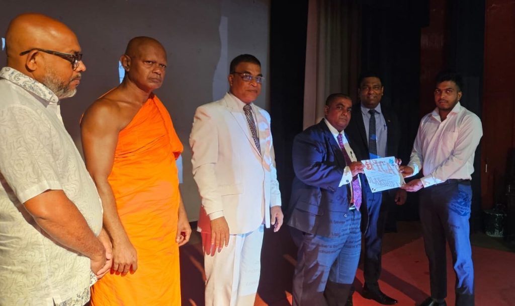 Chinese Yunnan Provincial Government Scholarship Awarded to C.M.S. Sri Jayawardenapura College Student